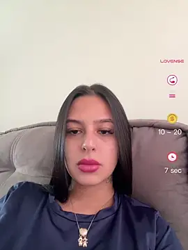 jujuarantes  2026 online show from June 10, 2:49 pm