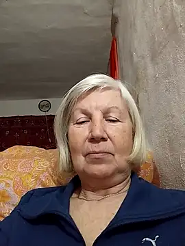 KlaudiaDarling online show from March 3, 4:35 pm