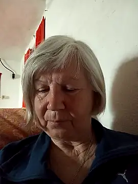 KlaudiaDarling online show from April 6, 2:18 pm