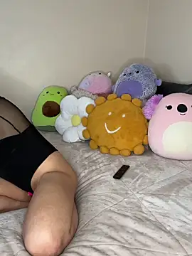 FaiiryArii online show from April 15, 6:19 pm