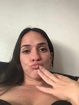 donatella07 online show from May 31, 7:37 pm