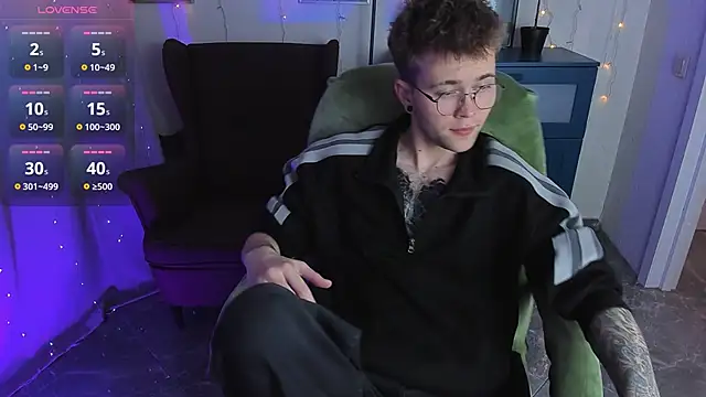 Tomas Norton online show from June 18, 8:25 pm