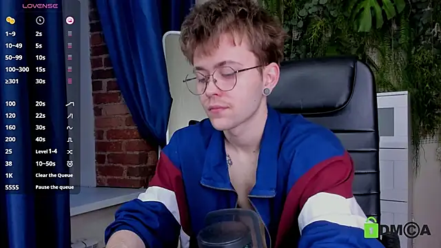 Tomas Norton online show from March 19, 3:49 pm