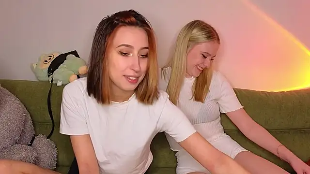 Mimipaws online show from January 8, 7:40 pm