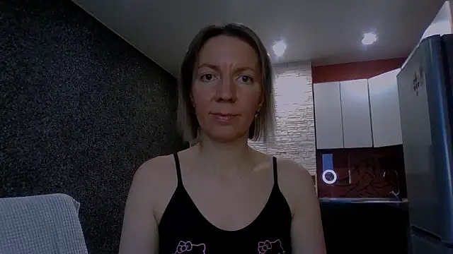 Amanda Luxe online show from February 1, 3:27 am