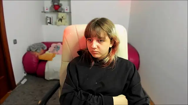 Veronika Miller18 online show from January 8, 1:37 pm