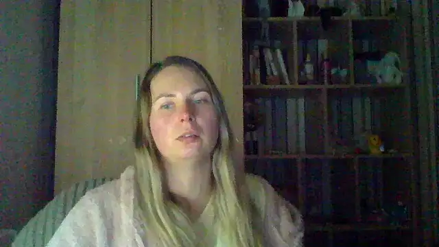 VikiLove765 online show from February 27, 4:29 pm