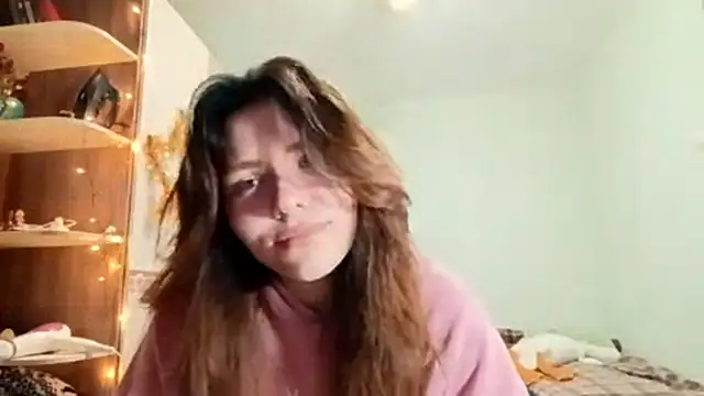 RedheadCuti online show from January 14, 2:00 pm