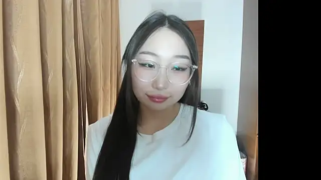 Amane Yuki online show from January 11, 4:45 pm