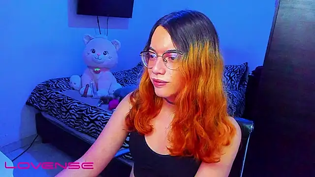 lillykittyyy online show from March 10, 3:43 am