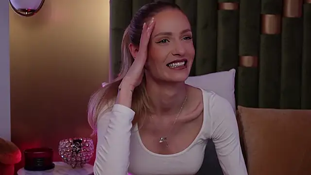 AmeliaAngel online show from February 11, 6:15 am