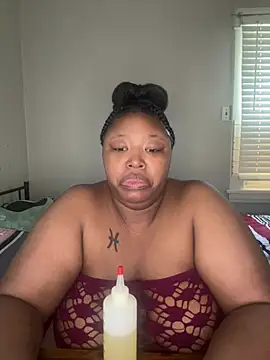 Chocolatebunnyxx96 online show from April 13, 5:58 pm