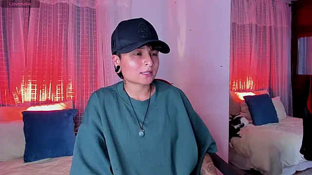 Zury Ramirez online show from April 5, 10:20 pm