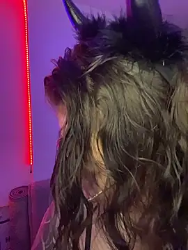 soffmoon online show from January 17, 3:58 am