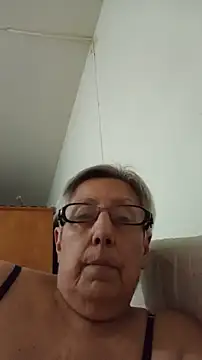 Marce1903 online show from July 31, 5:08 am