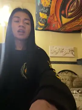 EnviousMaddie online show from May 7, 9:40 pm