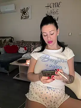 IRISWHITE17 online show from March 16, 5:44 am