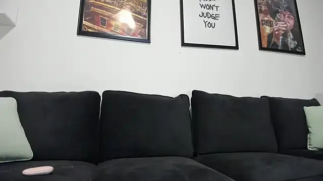 emorisplash online show from March 6, 11:44 pm