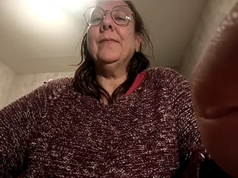 xmyriamx online show from January 7, 8:56 pm