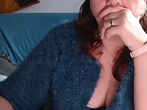 xmyriamx online show from March 28, 9:42 am