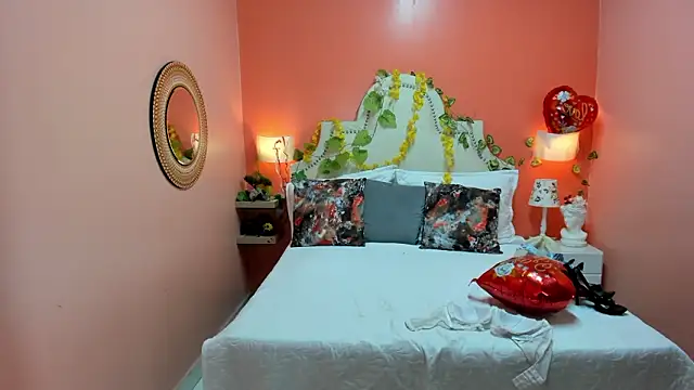 Dalila Najjar  online show from March 13, 3:46 pm