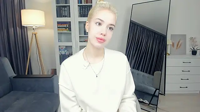 beauty cutiepie online show from January 8, 7:34 am