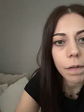 Luna licous online show from June 4, 5:17 pm