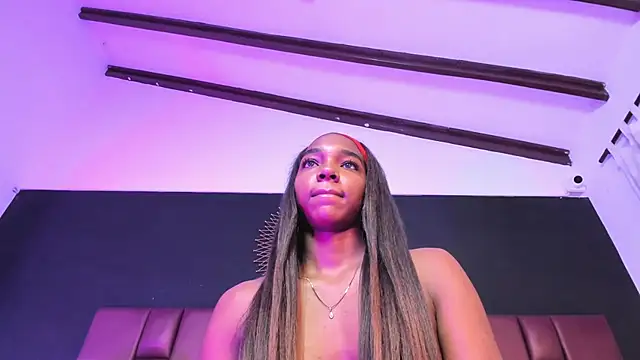 BrittanyWatson online show from January 16, 12:56 pm