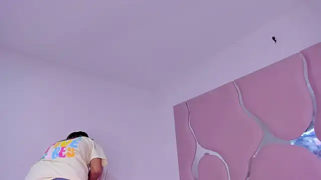 sharithasm online show from April 4, 9:02 pm