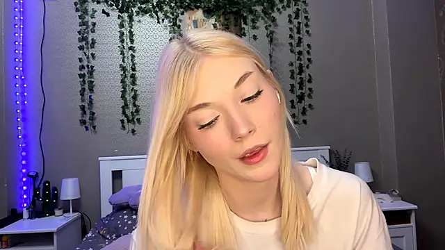 LlsabethHaze online show from January 9, 5:17 pm