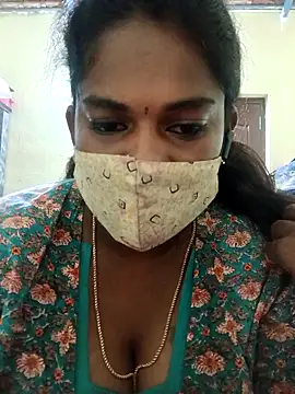 Milky Julia online show from March 16, 6:01 pm