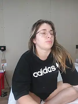 soyanahii online show from March 25, 9:28 pm