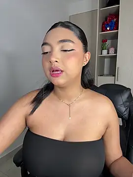 SASHASTRADA  online show from February 17, 10:31 pm