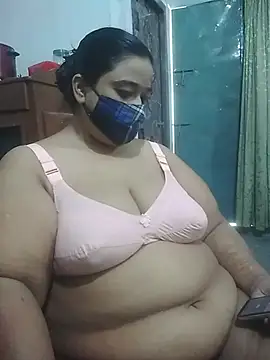 momo loves online show from April 12, 3:20 am