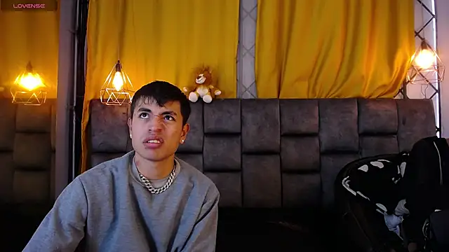 Maik Russo online show from February 16, 12:05 pm