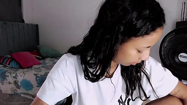 linda brown  online show from February 13, 1:46 pm