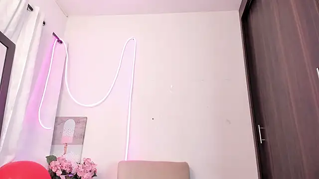 athenaking online show from March 4, 7:53 pm