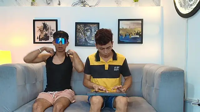 AVENGER BOYS2026 online show from January 8, 1:53 am