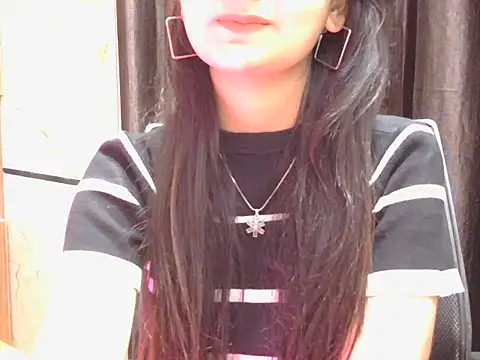 sweet riyaaa online show from February 21, 6:47 am