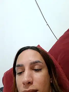 ofjuliaa online show from March 16, 3:09 am