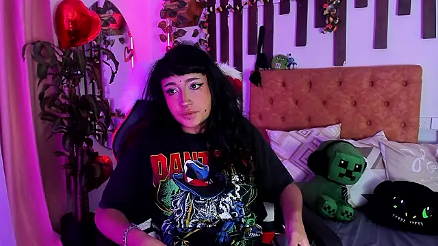 MeowMota  online show from March 3, 6:14 pm