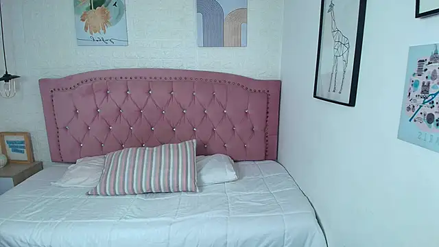 azul veraa online show from January 14, 12:32 pm