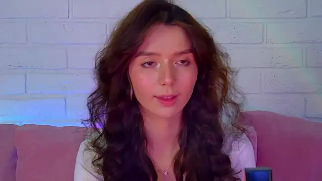 VanessaVienne online show from March 22, 4:35 pm