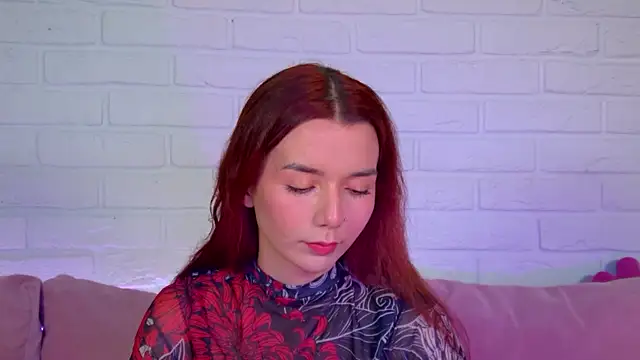 VanessaVienne online show from June 3, 4:02 am