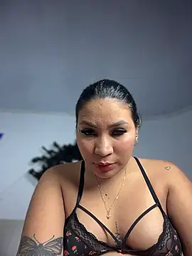 YaraXX1 online show from February 18, 4:44 am