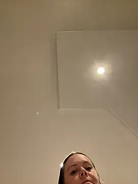 carinabro10 online show from February 25, 12:37 pm