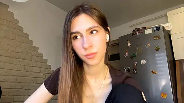 ElsieKuhlmann online show from March 12, 5:10 am