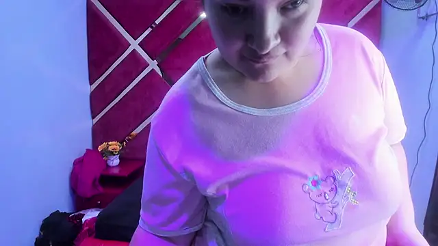 MiaRouss69 online show from February 15, 5:54 am