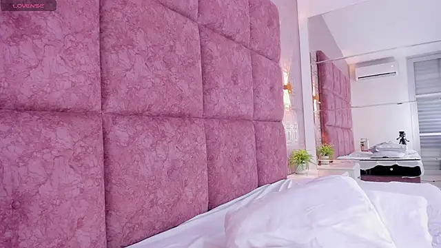 SofiaMontiel online show from January 14, 2:55 pm