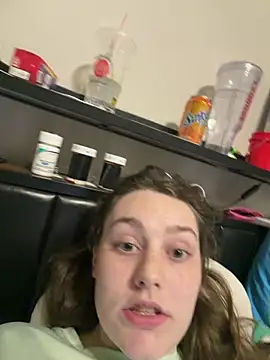 julia4thewin online show from April 3, 1:47 am